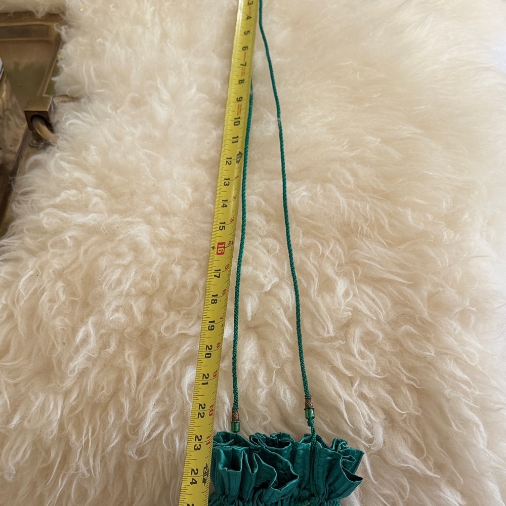 Vintage Teal Drawstring Tassel Evening Pouch - Picture 3 of 6